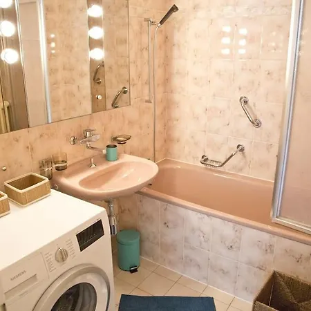 View - Appt 2 Bedroom, 1 Bath Apartmán Montreux